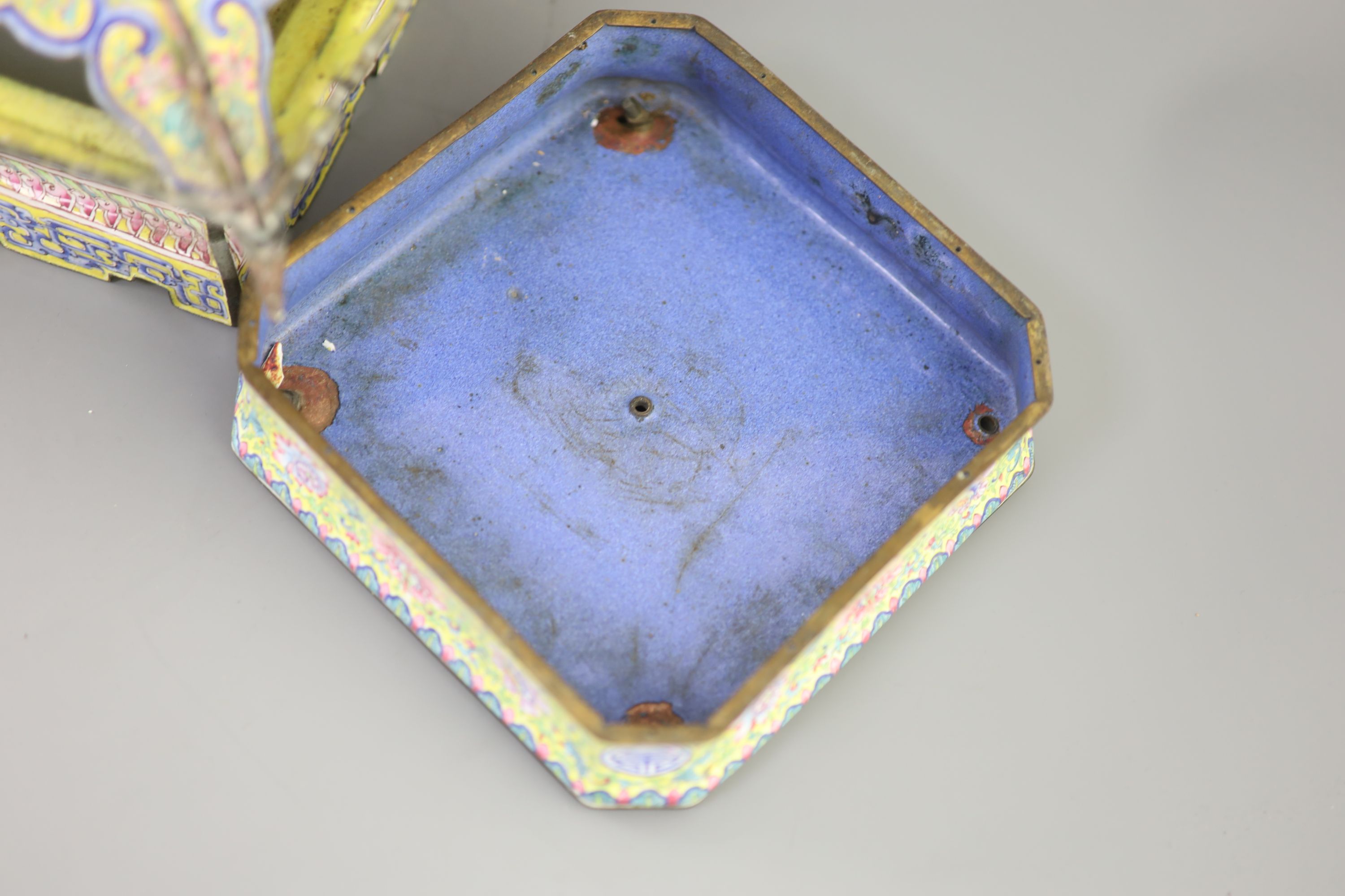 A Chinese Canton (Guangzhou) enamel stand and two similar dishes, Qianlong period, the stand 30cm wide